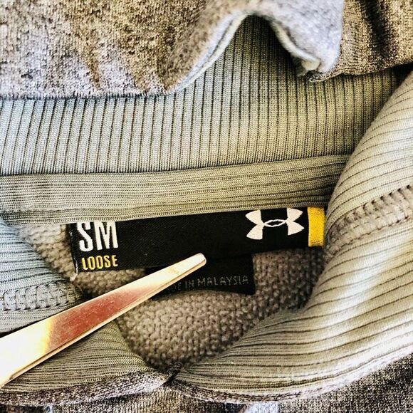 Underarmour Men’s Fleeced Loose Pullover Hoodie - Picture 6 of 12